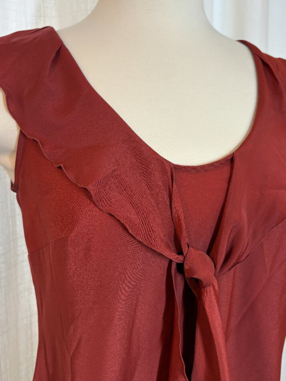Rust Sleeveless Tie Blouse Banana Republic - Picture 6 of 9